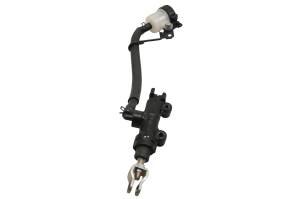 Kawasaki - 23 Kawasaki Z400 ABS Rear Brake Master Cylinder ER400D - Image 2