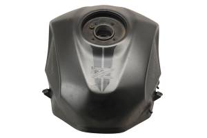 Kawasaki - 23 Kawasaki Z400 ABS Gas Tank & Fuel Pump ER400D - Image 2