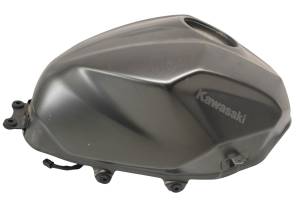 Kawasaki - 23 Kawasaki Z400 ABS Gas Tank & Fuel Pump ER400D - Image 3