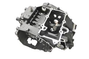 Kawasaki - 23 Kawasaki Ninja 400 Crankcase Center Crank Case EX400 - Image 2