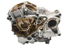 Honda - 02 Honda Shadow Spirit Crankcase Center Crank Case VT1100C - Image 1