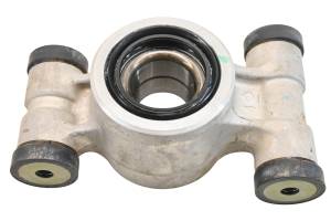 Suzuki - 17 Suzuki King Quad 750 AXi 4x4 Rear Left Or Right Spindle Knuckle - Image 1