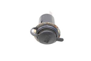 16 Polaris Slingshot SL 12 Volt Accessory Outlet 12V