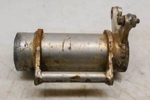 06 Yamaha Raptor 350 2x4 Rear Bearing Carrier Axle Housing YFM350R