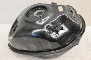 Yamaha - 24 Yamaha YZF-R3 Gas Tank & Fuel Pump - Image 2