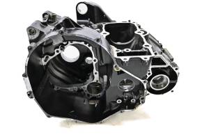 19 Kawasaki Ninja 650 ABS Crankcase Center Crank Case EX650K