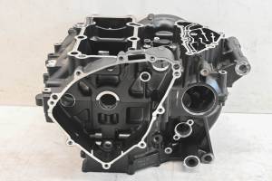 Yamaha - 24 Yamaha YZF-R3 Crankcase Center Crank Case - Image 3