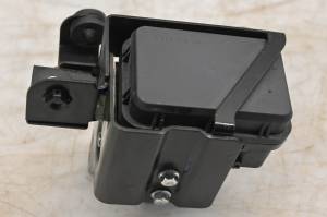 Yamaha - 24 Yamaha YZF-R3 Electric Brake Abs Control Unit - Image 4