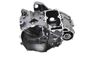 19 Kawasaki Ninja 650 Crankcase Center Crank Case EX650J