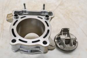 Suzuki - 12 Suzuki RMZ250 Cylinder & Piston - Image 2