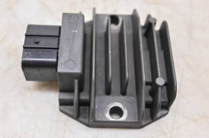 Honda - 22 Honda CB300R ABS Regulator Rectifier - Image 1