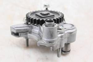 Honda - 22 Honda CB300R ABS Oil Pump - Image 2