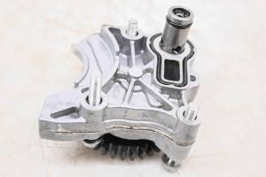 Honda - 22 Honda CB300R ABS Oil Pump - Image 3