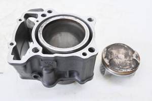 Honda - 22 Honda CB300R ABS Cylinder & Piston - Image 1