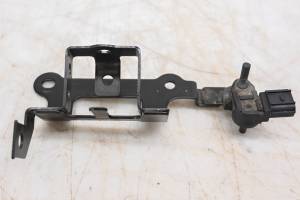 Kawasaki - 18 Kawasaki Ninja 650 ABS Pressure Sensor EX650K - Image 1