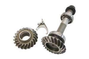 22 Can-Am Defender XT HD10 Transmission Bevel Gears Output Shaft