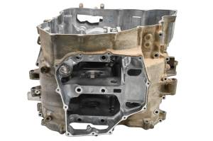 Honda - 19 Honda Talon 1000R Crankcase Center Crank Case & Cylinders - Image 7