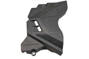24 Yamaha YZF-R3 Chain Case Cover Guard