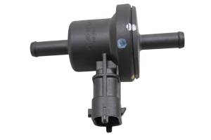 16 Can-Am Spyder F3T SE6 Bleed Valve