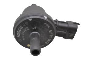 Can-Am - 16 Can-Am Spyder F3T SE6 Bleed Valve - Image 3