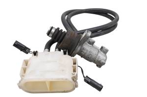 Can-Am - 16 Can-Am Spyder F3T SE6 Tandem Brake Master Cylinder - Image 2