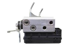 Kawasaki - 23 Kawasaki KLX230S Oil Abs Pump Assembly - Image 2