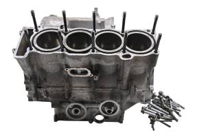 Yamaha - 99 Yamaha R1 Crankcase Center Crank Case & Cylinders YZF1000 - Image 1