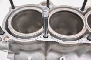 Yamaha - 99 Yamaha R1 Crankcase Center Crank Case & Cylinders YZF1000 - Image 8