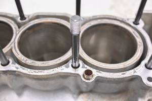 Yamaha - 99 Yamaha R1 Crankcase Center Crank Case & Cylinders YZF1000 - Image 9