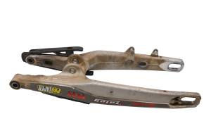 Husqvarna - 19 Husqvarna FC 450 Rear Swingarm - Image 3