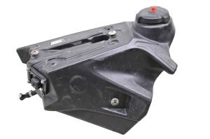 19 Husqvarna FC 450 Gas Tank & Fuel Pump