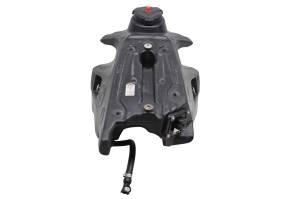 Husqvarna - 19 Husqvarna FC 450 Gas Tank & Fuel Pump - Image 2