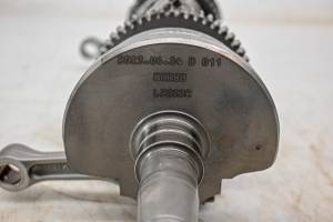 Suzuki - 24 Suzuki GSX-R750 Crankshaft Crank Shaft & Connecting Rods - Image 9