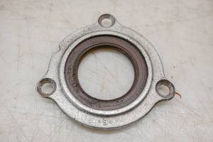 Suzuki - 24 Suzuki GSX-R750 Left Hand Drive Shaft Retainer - Image 2