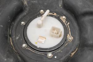 Kawasaki - 21 Kawasaki Teryx KRX 1000 Gas Tank & Fuel Pump KRF1000 - Image 7