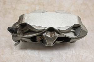 Suzuki - 24 Suzuki GSX-R750 Front Left Brake Caliper - Image 3