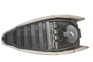 Yamaha - 11 Yamaha Wave Runner VXR Seat - Image 6