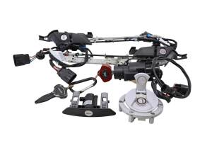 Can-Am - 16 Can-Am Spyder F3T SE6 Lock Set Key Switch Gas Cap Seat Latch & Door - Image 1