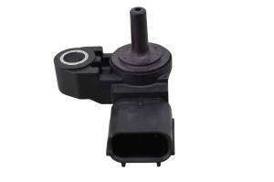Kawasaki - 11 Kawasaki Versys 650 Pressure Sensor KLE650 - Image 2