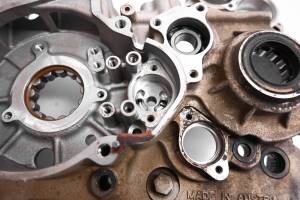 Polaris - 08 Polaris Outlaw 525 IRS Crankcase Center Crank Case - Image 7