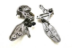 Yamaha - 06 Yamaha YZF600R Front Foot Peg Foot Rest Mounting Brackets - Image 3