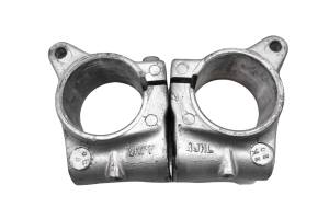 01 Yamaha YZF600R Handlebar Clamps