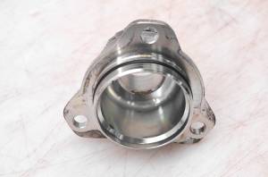 Yamaha - 09 Yamaha TMax 500 Transmission Output Bearing Holder XP500 - Image 3