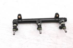 Ski-Doo - 17 Ski-Doo MXZ TNT 1200 Fuel Rail & Injectors 129" - Image 2