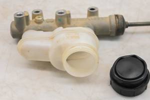 Polaris - 19 Polaris General 1000 EPS Brake Master Cylinder - Image 3