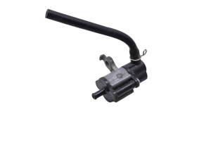 11 Yamaha Grizzly 700 4x4 Fule Pipe Joint Assembly YFM700F