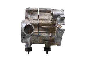 Polaris - 00 Polaris Magnum 500 4x4 Crankcase Center Crank Case - Image 4