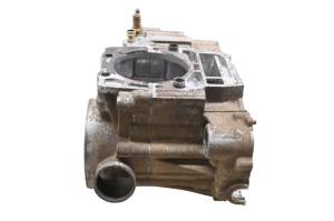 Polaris - 02 Polaris Sportsman 400 4x4 Crankcase Center Crank Case - Image 4