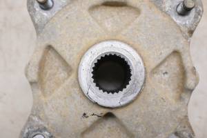 Polaris - 08 Polaris Sportsman 500 EFI 4x4 Rear Wheel Hub Left Or Right - Image 3