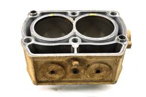 Polaris - 04 Polaris Sportsman 700 4x4 Cylinder - Image 2